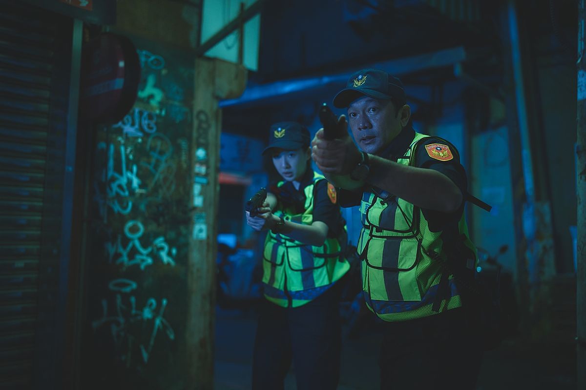 描述: D:\廣編\網文\已完稿\132.黑的教育\曾獲金馬新導演肯定的黃信堯能導會演，在《黑的教育》裡飾演警察。（禾豐九路提供）.jpg