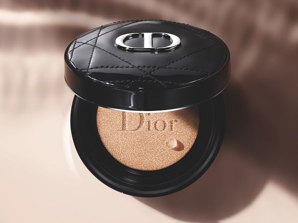 迪奧 超完美水潤光氣墊粉餅