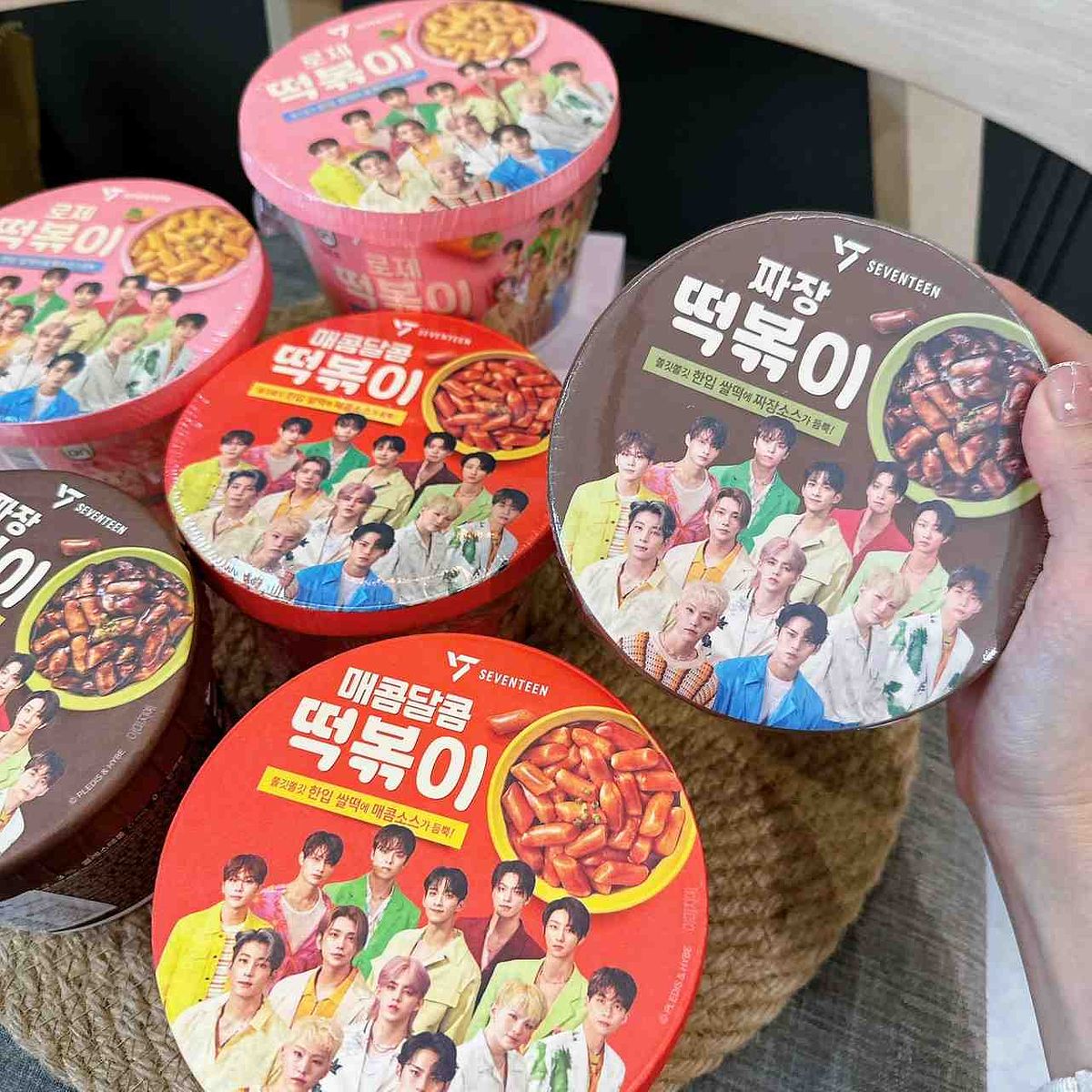 SEVENTEEN聯名辣炒年糕
