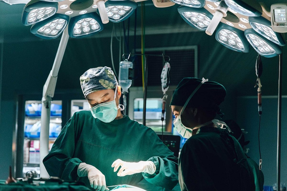 描述: D:\廣編\網文\已完稿\99.女外科\92689485.jpg