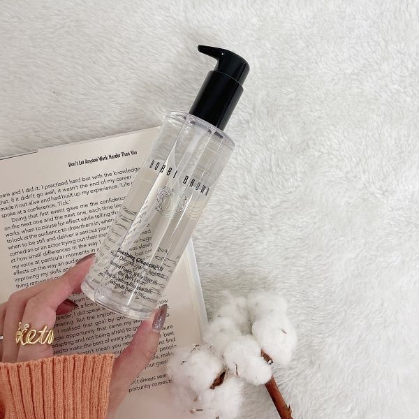 BOBBI BROWN推薦沁透茉莉淨妝油