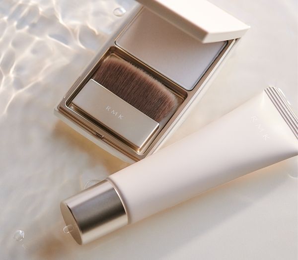 2023最新粉底推薦RMK 絲柔定妝餅
