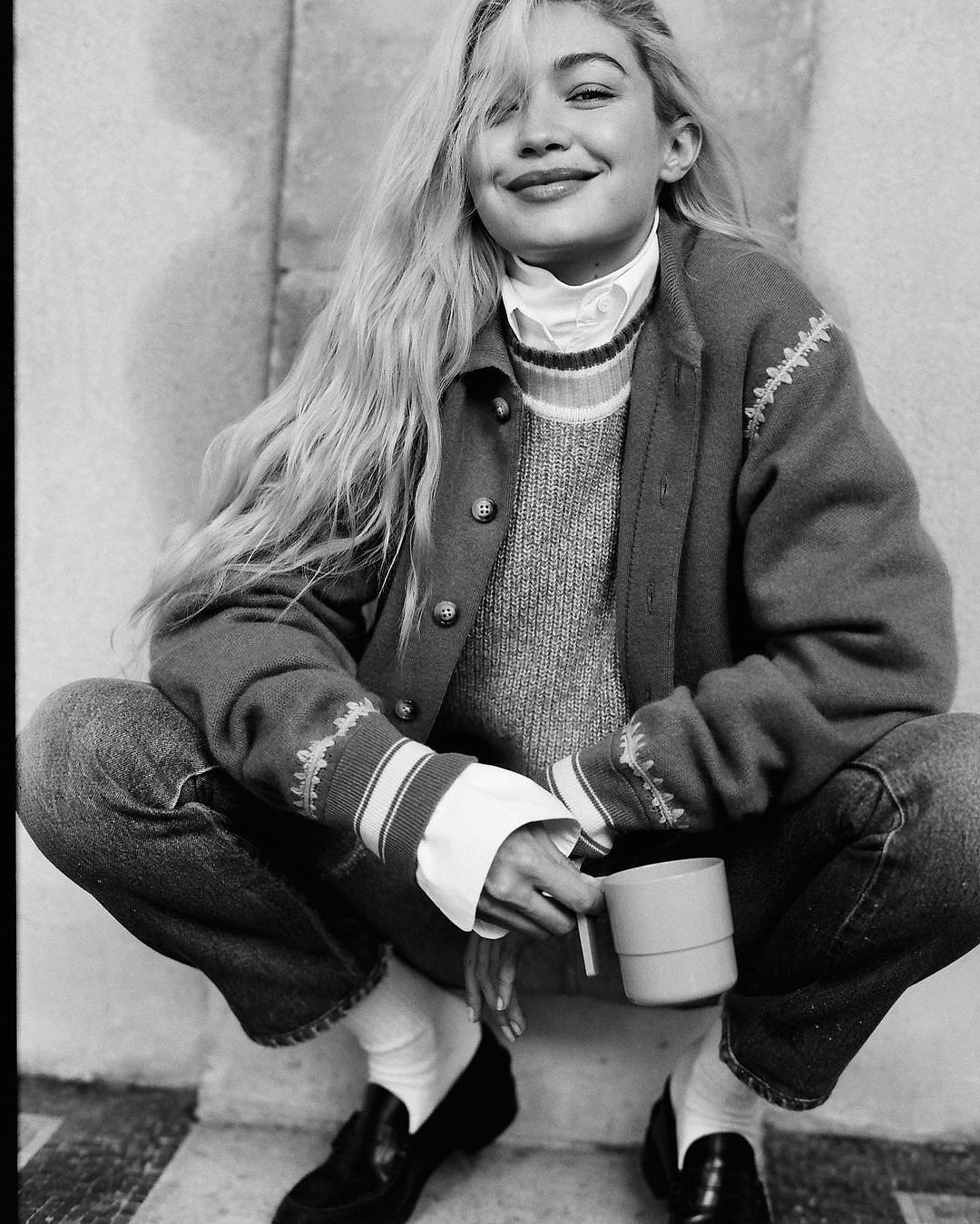 超模、大勢女團都在穿！ 2024最新復古穿搭美學「Grandpacore」 汲取自祖父衣櫃的舒適回憶