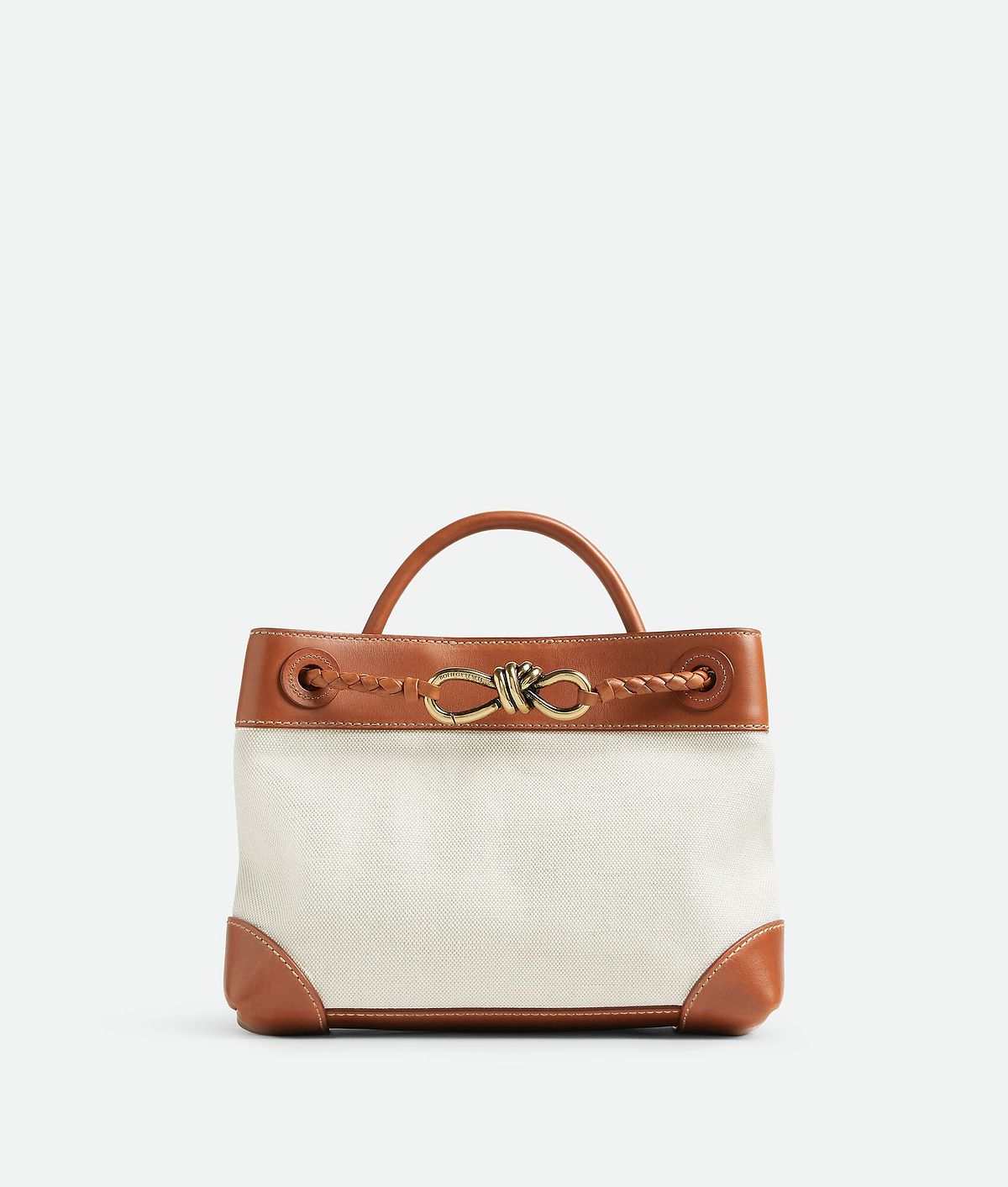 春日必備浪漫編織包、華麗水鑽包款再度回歸！ 盤點2024春夏包款6大趨勢與精品包推薦